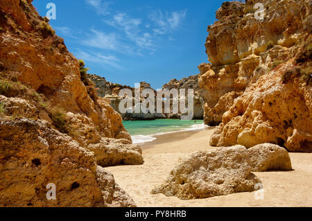 Praia dos Tres Irmaos, Alvor, Algarve, PORTOGALLO Foto Stock
