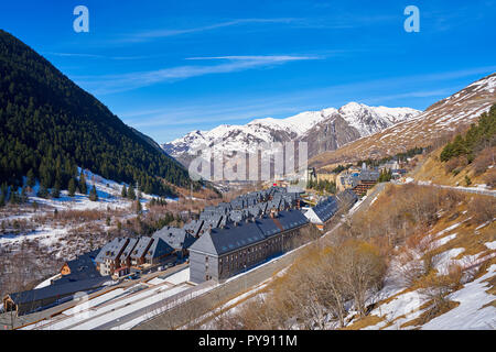 Baqueira village di Lerida Catalogna ski resort di spot in Valle de Arán di Pyreness Spagna Foto Stock