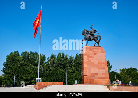 In Kirghizistan, Bishkek, Ala-Too square, membro Museo di Storia e Manas statua Foto Stock