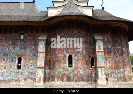 Gli affreschi sulla parte esterna del Monastero Moldovita Chiesa, dipinta nel 1537, parte della Bucovina monastero gruppo Foto Stock