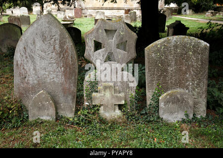 Lapidi doppia alla chiesa di San Lorenzo, Shelley vicino, Lechlade-on-Thames, nel Gloucestershire. Regno Unito. Foto Stock