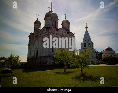 Vista esterna di Mozhajskij Luzhetsky Feropontov monastero mozhaysk nella regione di Mosca, Russia Foto Stock