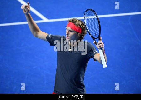 St Jakobshalle di Basilea, in Svizzera. 26 ott 2018. ATP World Tour, Swiss Tennis Indoor; Alexander Zverev (GER) celebra contro Roberto Bautista Agut (ESP) in quarti Credito: Azione Sport Plus/Alamy Live News Foto Stock