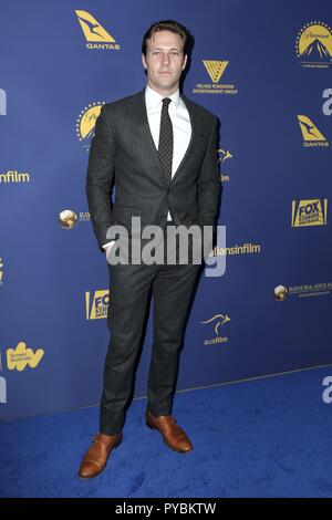 Los Angeles, CA, Stati Uniti d'America. 24 ott 2018. Luke Bracey presso gli arrivi per 2018 australiani in film 7° Annual Awards Gala, Paramount Studios di Los Angeles, CA 24 ottobre 2018. Credito: Priscilla concedere/Everett raccolta/Alamy Live News Foto Stock