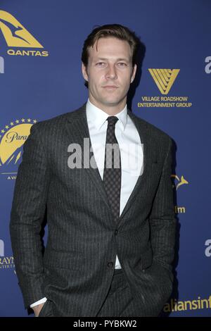 Los Angeles, CA, Stati Uniti d'America. 24 ott 2018. Luke Bracey presso gli arrivi per 2018 australiani in film 7° Annual Awards Gala, Paramount Studios di Los Angeles, CA 24 ottobre 2018. Credito: Priscilla concedere/Everett raccolta/Alamy Live News Foto Stock