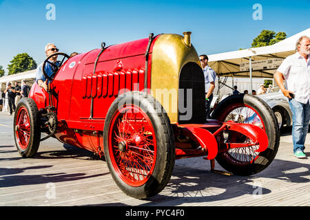 La 'Bestia di Torino" - Fiat S76 al Goodwood Festival della velocità 2018 Foto Stock