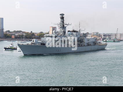 La Royal Navy tipo 23 fregata HMS St Albans vele da Portsmouth, Regno Unito il 3 settembre 2018 Foto Stock