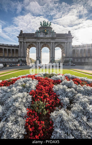 Bruxelles, l'arco Triumfal (Parc du Cinquantenaire) Foto Stock