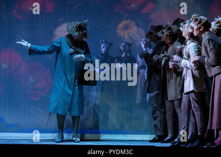 Berlino, Germania. 25 ott 2018. Berlino, Germania, 25 ottobre 2018, prove di 'Der Zauberer von Oz' in Komische Oper. Credito: Beata Siewicz/Pacific Press/Alamy Live News Foto Stock