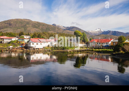 Vista panoramica di Puerto Eden, a sud del Cile Foto Stock