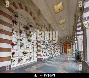 Visitare il cimitero monumentale di Milano. Italia Foto Stock