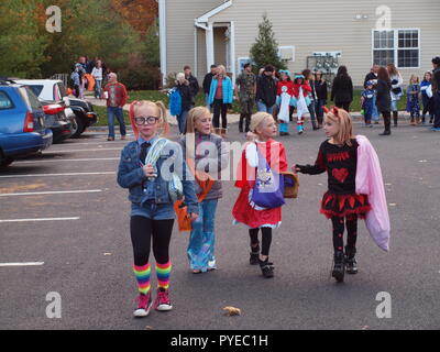 Halloween scena mob Foto Stock