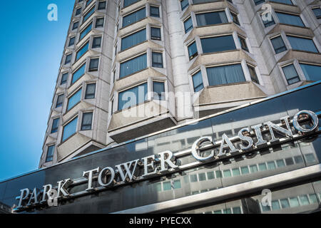 Il Park Tower casinò e hotel 5 stelle, Knightsbridge di Londra, Regno Unito Foto Stock