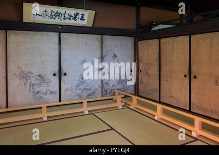Famoso Genko-un tempio con una finestra di illuminazione ed una finestra di illusione a giornata autunnale, Kyoto, Kansai, Giappone Foto Stock
