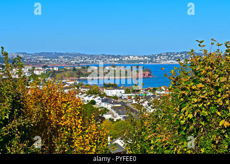 Le viste spettacolari su Torbay verso Torquay sono la caratteristica principale di questo campeggio vicino Goodrington nr Paignton, Devon. Foto Stock