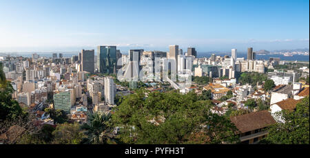 Panoramica vista aerea del centro cittadino di Rio de Janeiro - Rio de Janeiro, Brasile Foto Stock