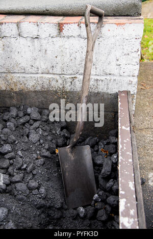 Un mucchio di carbone per alimentare i treni a vapore a Bressingham Norfolk - REGNO UNITO Foto Stock