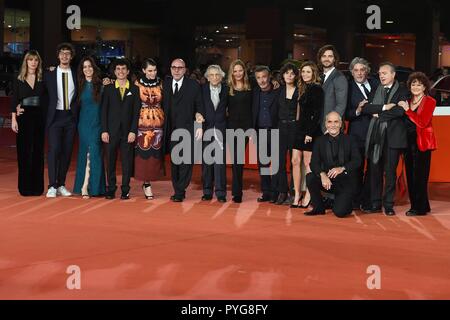 Roma, Italia. 27 ott 2018. Roma Cinema Fest 2018. Festa del Cinema di Roma. Tappeto rosso movie magiche notti. Nella foto: Il cast Credit: Indipendente Agenzia fotografica/Alamy Live News Foto Stock