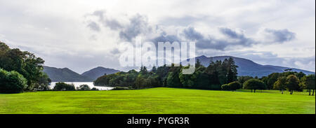 Banner panoramico vista sul Lago di Killarney in parco vicino Muckross House in Killarney Kerry, Irlanda Foto Stock