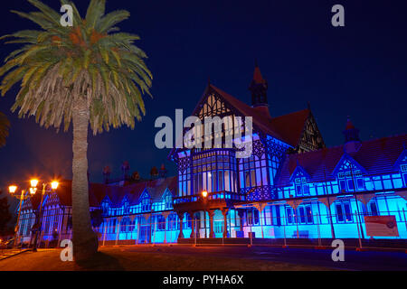 Bath House al tramonto, Government Gardens, Rotorua, Isola del nord, Nuova Zelanda Foto Stock