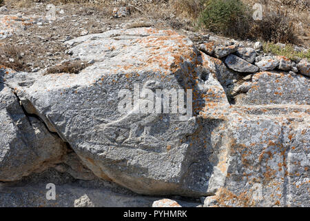 Il Santuario di Artemidoros, rock cut e fondata da Artemidoros di Apollonios di Perge, Antica Thera, Santorini, Grecia. Risalente al 3° centur Foto Stock