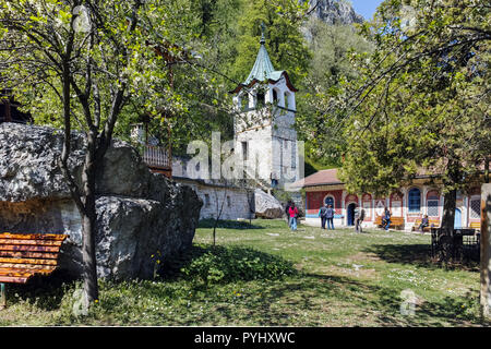 Trasfigurazione monastero, Veliko Tarnovo, Bulgaria - 9 Aprile 2017 : medievale monastero ortodosso di Santa Trasfigurazione di Dio, Bulgaria Foto Stock