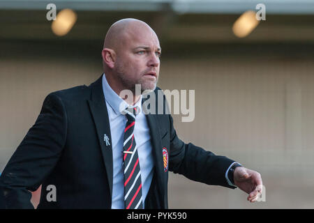 FC Regno di Manchester manager Neil Reynolds durante il campionato nazionale Nord corrispondono a Broadhurst Park, Moston Foto Stock