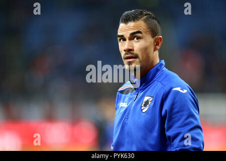 Milano, Italia. 28 ottobre, 2018. Emil Audero di UC Sampdoria durante la serie di una partita di calcio tra AC Milan e UC Sampdoria. Foto Stock