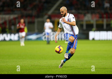 Milano, Italia. 28 ottobre, 2018. Riccardo Saponara di UC Sampdoria in azione durante la serie di una partita di calcio tra AC Milan e UC Sampdoria. Foto Stock