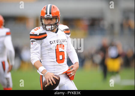 Ottobre 28th, 2018: Browns #6 Baker Mayfield durante il Pittsburgh Steelers vs Cleveland Browns gioco all'Heinz Field di Pittsburgh, PA. Jason Pohuski/CSM Foto Stock