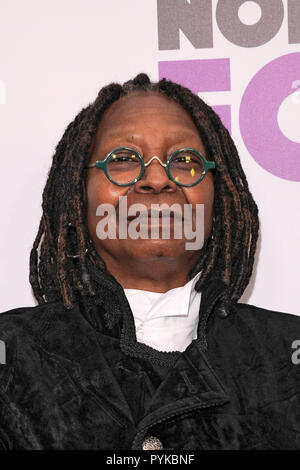 NEW YORK, NY - 28 ottobre: Whoopi Goldberg assiste 'Nessuno il fool' New York Premiere a AMC Lincoln Square Theatre su ottobre 28, 2018 a New York City. Credito: Ron Adar/Alamy Live News Foto Stock