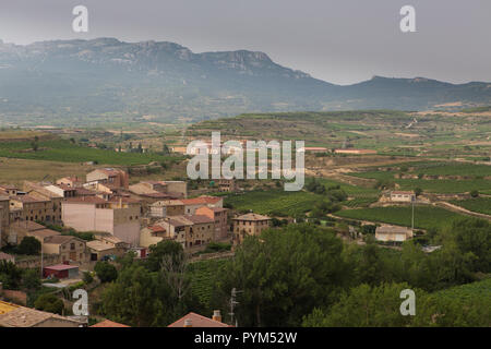 Vista sulla campagna intorno a San Vicente de la Sonsierra Foto Stock