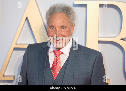 Premiere di " è nata una stella" presso La Vue, Leicester Square - Arrivi con: Sir Tom Jones dove: Londra, Regno Unito quando: 27 set 2018 Credit: WENN.com Foto Stock