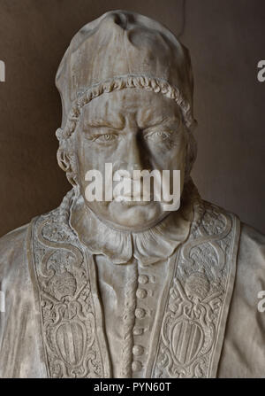 Busto di Papa Benedetto XIV (1675-1758), Pietro Bracci (1700-1773) del XVIII secolo nel Museo di Arte Antica del Castello Sforzesco - Castello Sforzesco di Milano Italia Foto Stock