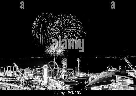 Southend on Sea fuochi d'artificio di Adventure Island Foto Stock