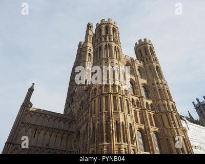 Cattedrale di Ely (ex chiesa di St Etheldreda e di San Pietro e la chiesa della Santa e indivisa Trinità) in Ely, Regno Unito Foto Stock