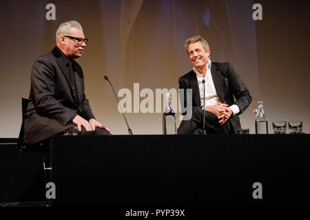 Attore Hugh Grant compare su Mark Kermode live in 3D su lunedì 29 ottobre 2018 tenutasi Al BFI Southbank di Londra. Nella foto: Hugh Grant. Foto Stock