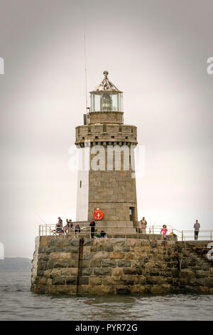 St Peter Port faro Foto Stock