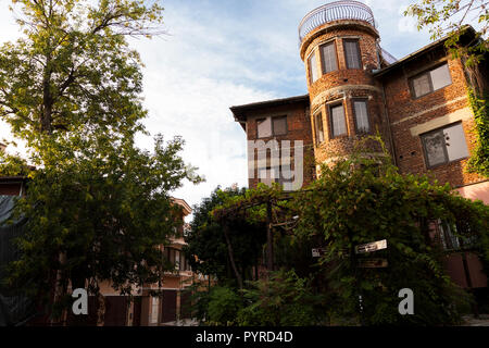 La città vecchia in un caldo giorno d'estate. Plovdiv, Bulgaria Foto Stock