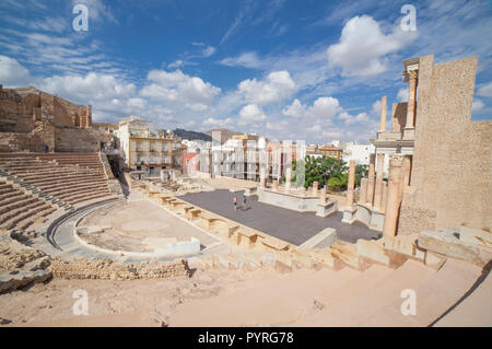 Panoramica dello stadio e i cavalletti del teatro romano della città di Cartagena in Spagna Foto Stock