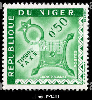 Con timbro postale timbro dal Niger nelle croci del Sahara regioni serie emesse nel 1962 Foto Stock