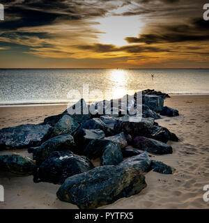 Spiaggia al tramonto, Chatelaillon-Plage, Charente-Maritime reparto, Nouvelle-Aquitaine, Francia Foto Stock