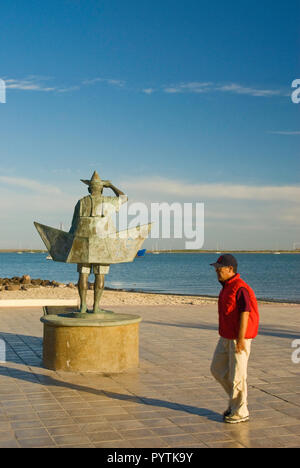 El Viejo y el mar (il vecchio e il mare) per artista Guillermo Gomez Macias al Malecon, La Paz, Baja California Sur, Messico Foto Stock