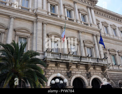 Roma, Italia. Il 20 maggio 2018. 20.05.2018, l'Italia, Roma: sede della Banca centrale italiana. Il Palazzo Koch in Via Nazionale 91, costruita nel 1888-92 in stile neo-rinascimentale, ospita la sede della Banca d'Italia. Credito: Waltraud Grubitzsch/dpa-Zentralbild/ZB/dpa/Alamy Live News Foto Stock