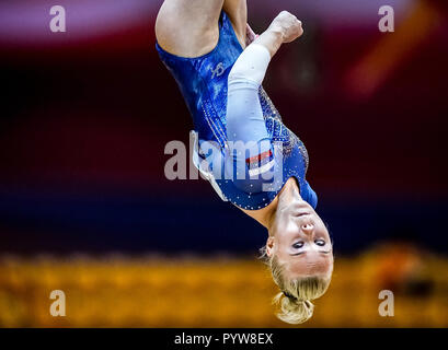 Doha in Qatar. Ottobre 30, 2018: Angelina Melnikova della Russia durante la vault, squadra finale per le donne presso il Dome aspirano a Doha, in Qatar, artistico FIG Gymnastics World Championships. Ulrik Pedersen/CSM Credito: Cal Sport Media/Alamy Live News Foto Stock