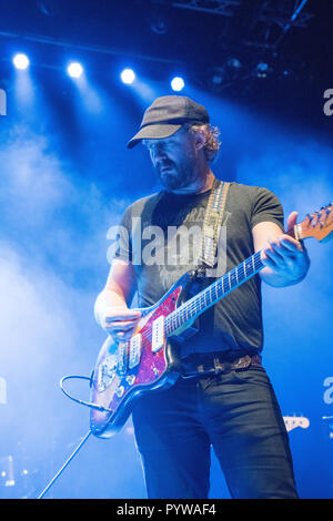 Londra, Regno Unito. 30 ott 2018. Matthew Houck fosforescente esecuzione dal vivo sul palco a Shepherds Bush O2 a Londra. Foto Data: martedì, 30 ottobre 2018. Foto: Roger Garfield/Alamy Live News Foto Stock