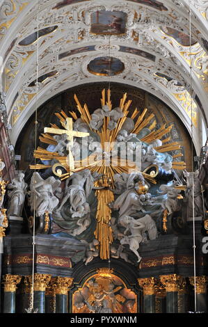 Czestochowa, Polonia, Giugno 2018. Jasna Gora santuario, Monastero di Czestochowa, molto importante e più popolare luogo pilgrimary in Polonia. Interno della cattedrale. Foto Stock