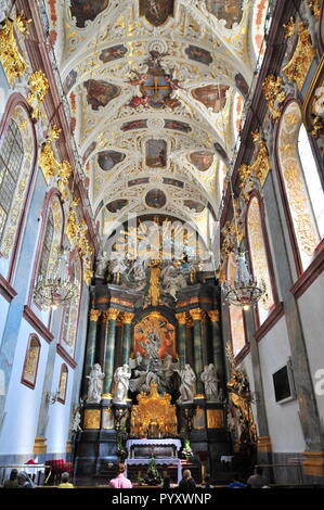 Czestochowa, Polonia, Giugno 2018. Jasna Gora santuario, Monastero di Czestochowa, molto importante e più popolare luogo pilgrimary in Polonia. Interno della cattedrale. Foto Stock