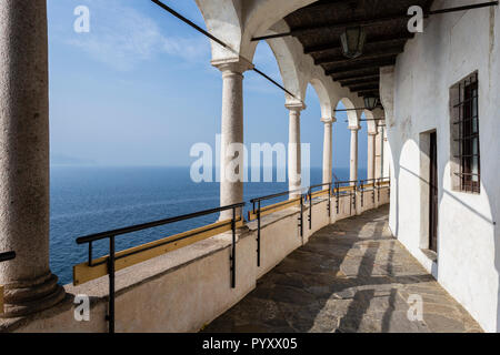 Eremo di Santa Caterina del Sasso Leggiuno, Varese, Lombardia, Italia Foto Stock