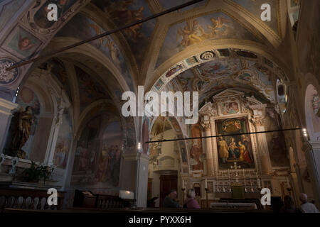 Eremo di Santa Caterina del Sasso Leggiuno, Varese, Lombardia, Italia Foto Stock
